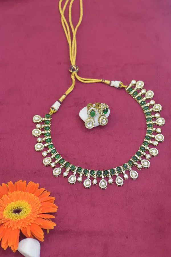 Green_Brass_Necklace_Set_For_Women